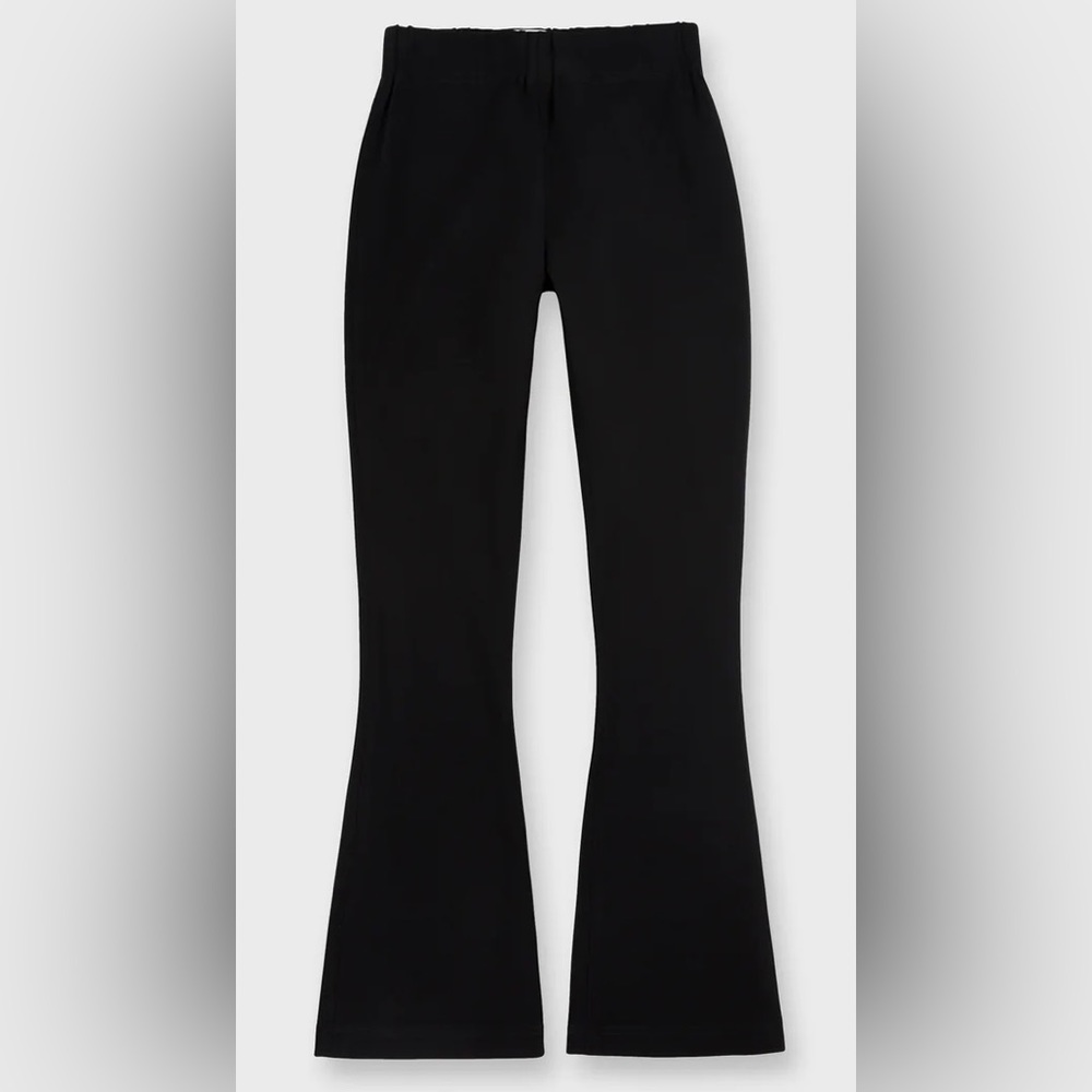 ANN MASHBURN faye flare cropped pant in Black Ponte Knit - gently worn .
